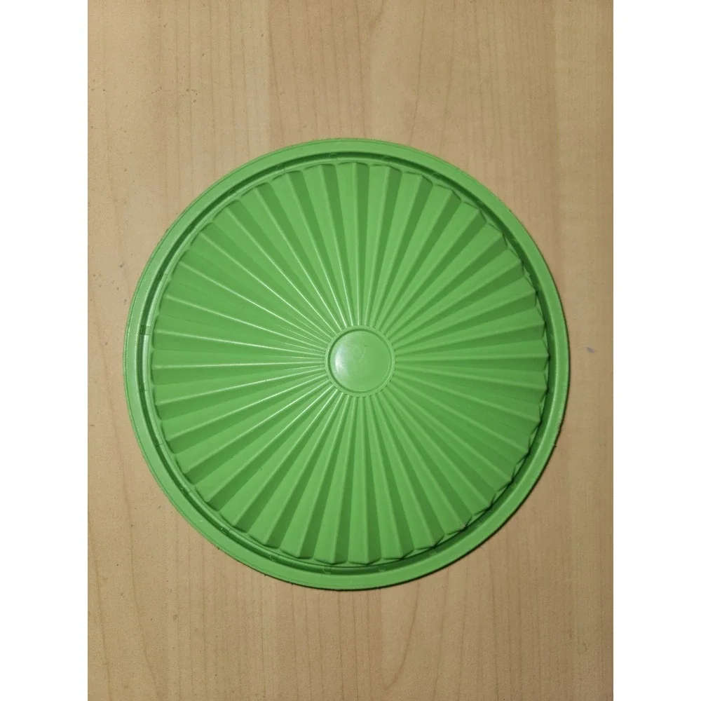 Vintage Green Servalier Tupperware Replacement Lid 808-33 Seal 6.5